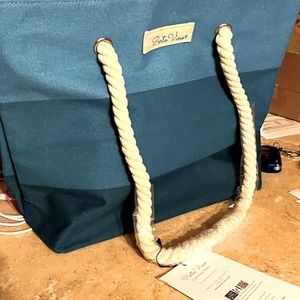 PortoVino Tote Canvas Beach Bag with Hidden Spout and Dispenser NEW! Gift idea!